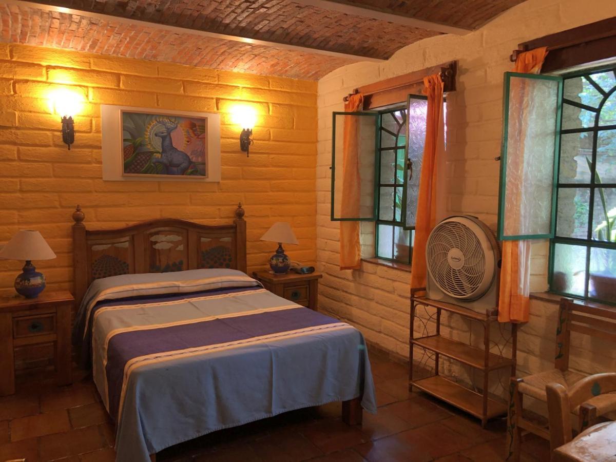 Bed and Breakfast Casa Del Retono Tlaquepaque Esterno foto