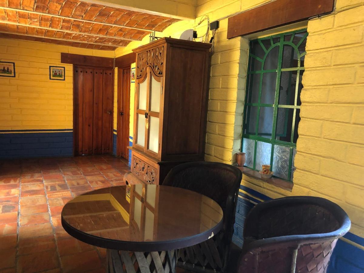 Bed and Breakfast Casa Del Retono Tlaquepaque Esterno foto